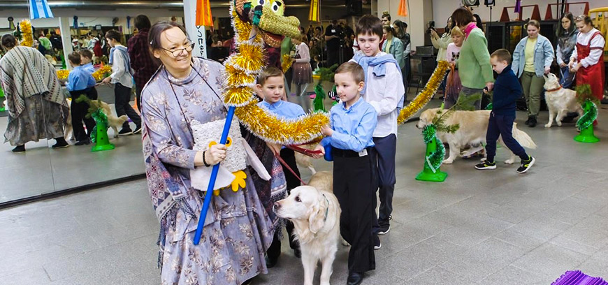 Рождество с солнечными псами