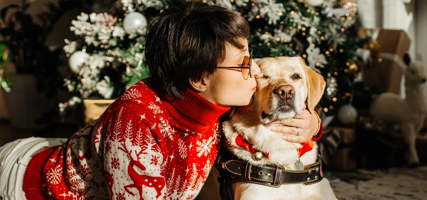 «Собаки-помощники» поздравляют с Новым годом!